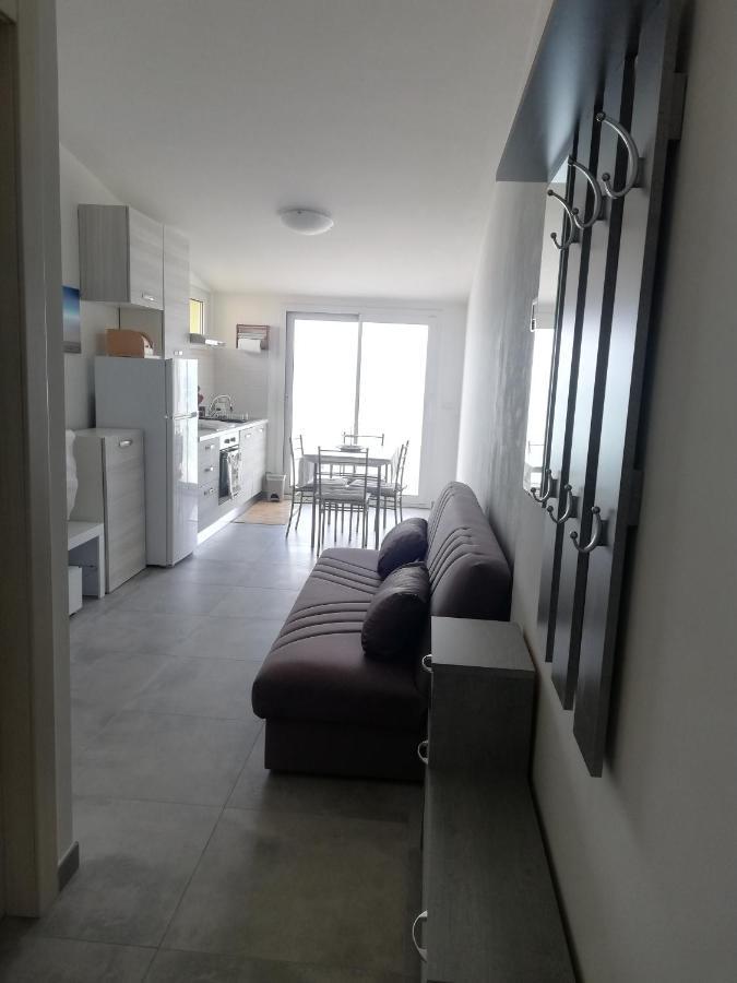 Апартаменты Attico Fronte Mare Мартинсикуро Экстерьер фото